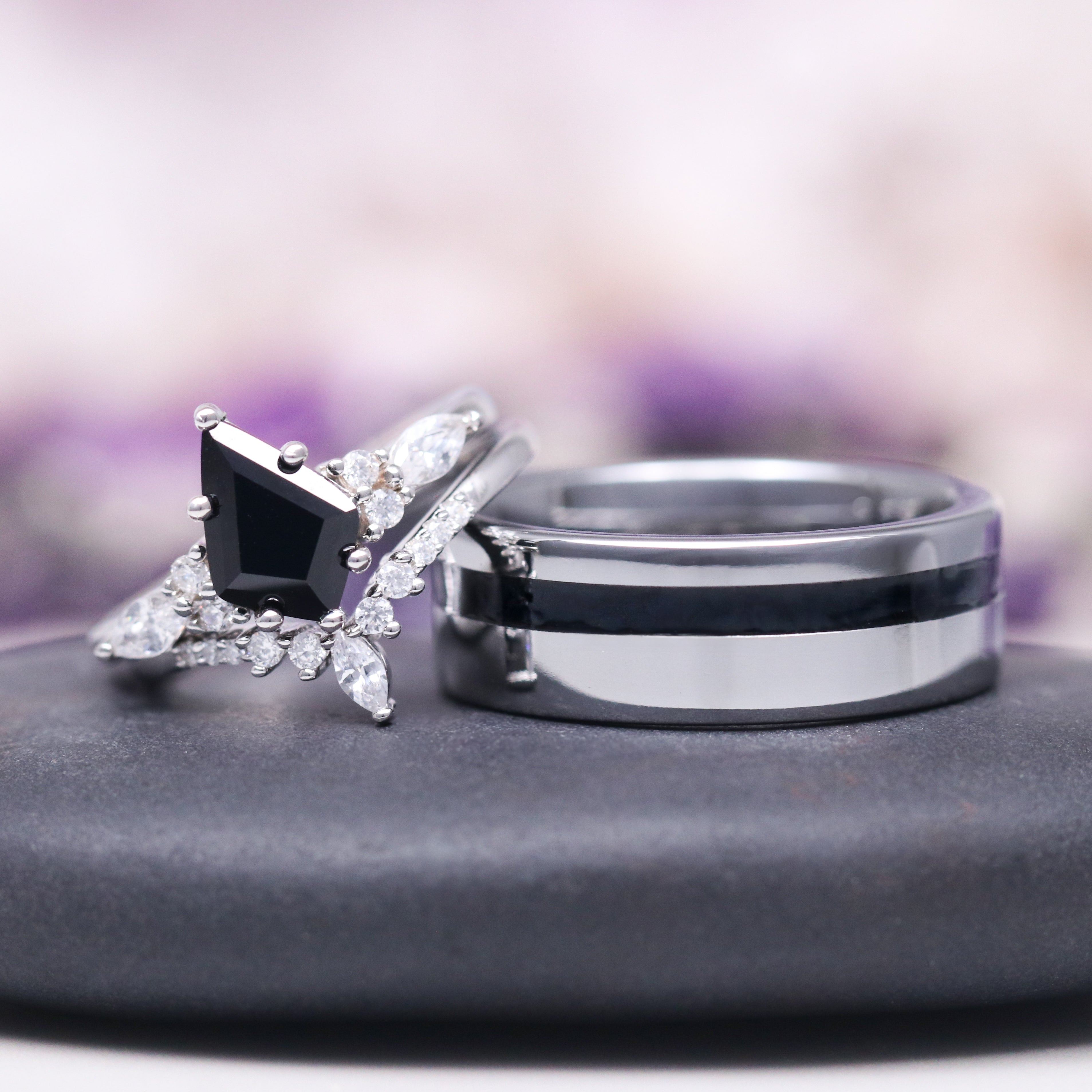 Black Onyx Ring in Tungsten Carbide (8mm)