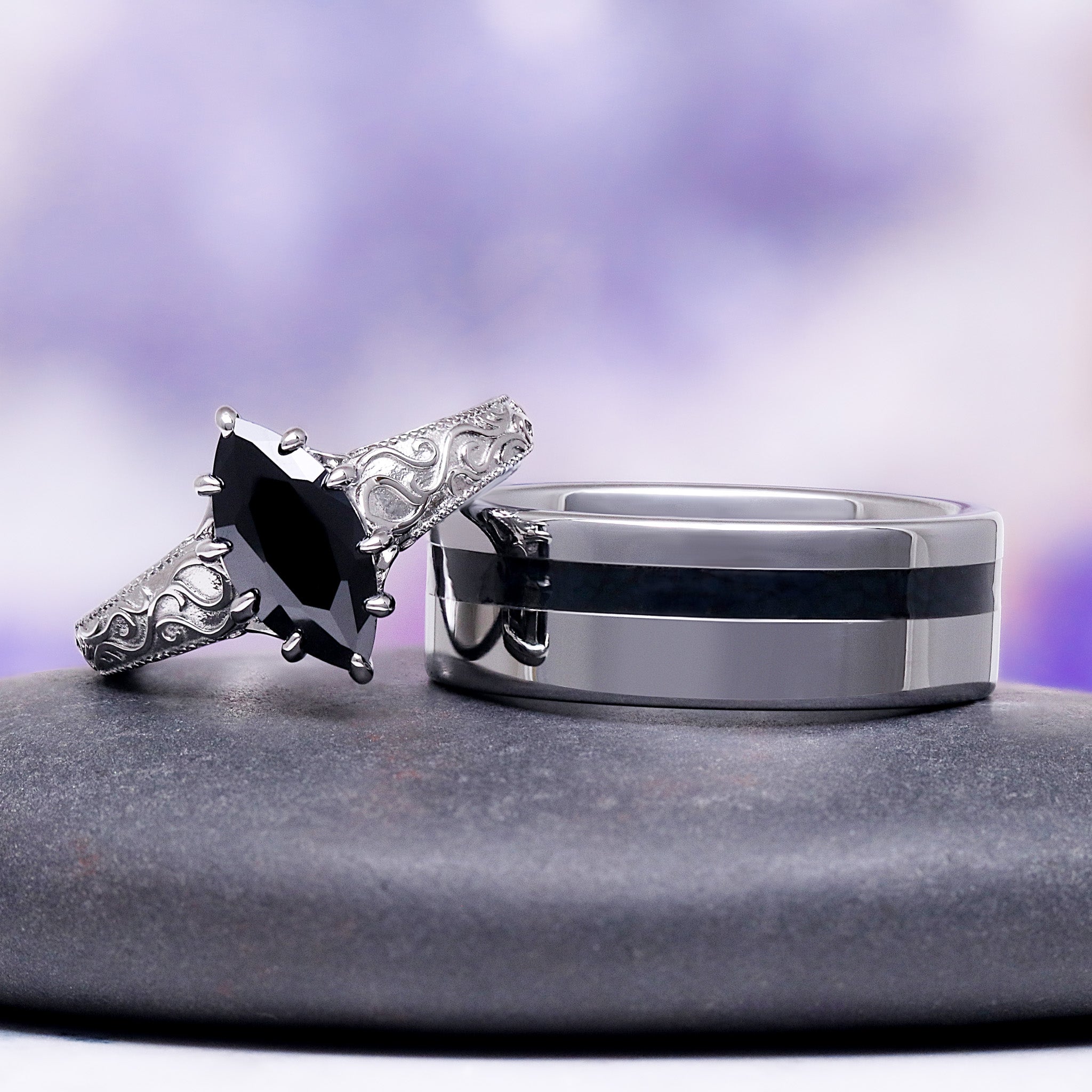 Black Onyx Ring in Tungsten Carbide (8mm)